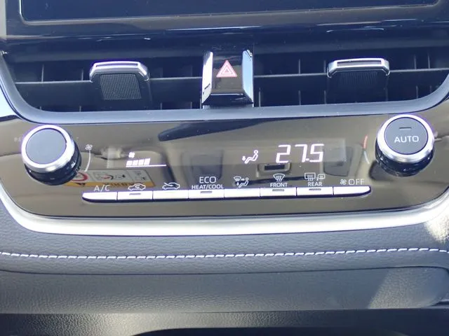 カローラ　ツーリング（トヨタ）の車両写真