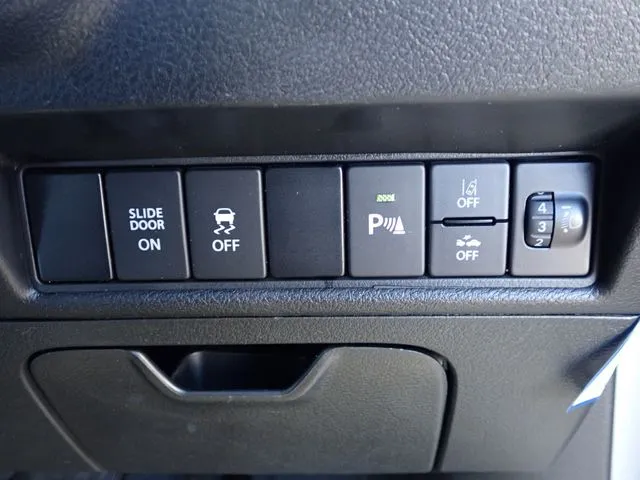 ソリオ　４ＷＤ（スズキ）の車両写真