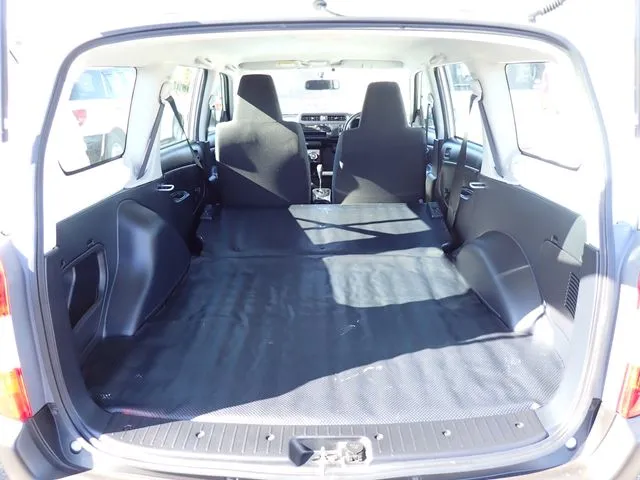 サクシードバン　２ＷＤ（トヨタ）の車両写真