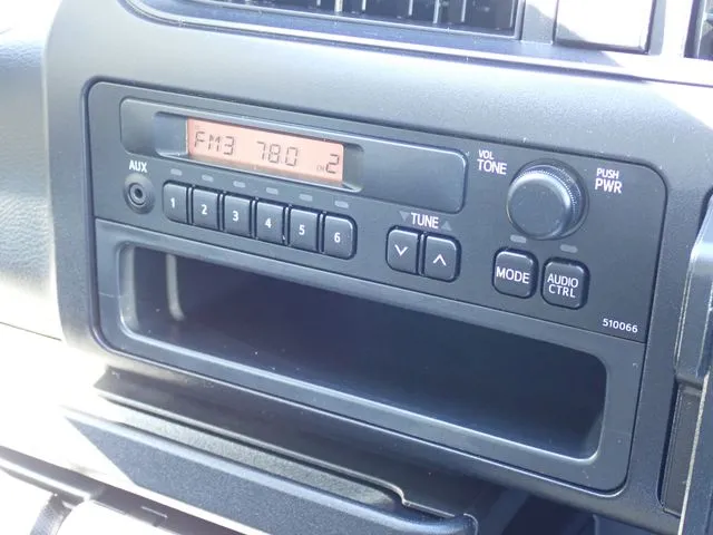 サクシードバン　２ＷＤ（トヨタ）の車両写真