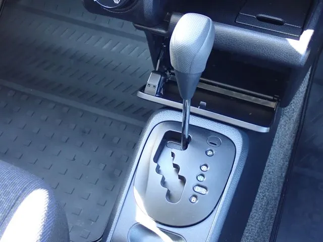 サクシードバン　２ＷＤ（トヨタ）の車両写真