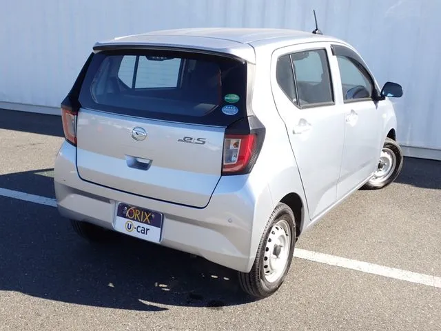 ミラ　イース（ダイハツ）の車両写真