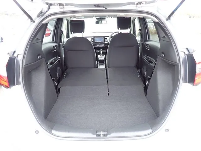 フィット（ホンダ）の車両写真