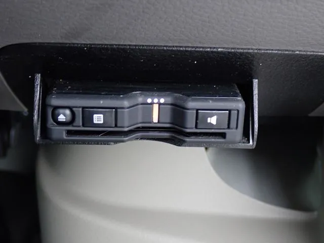 エブリイバン（スズキ）の車両写真