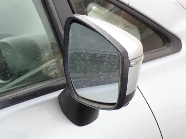 ノート(ニッサン)の車両写真