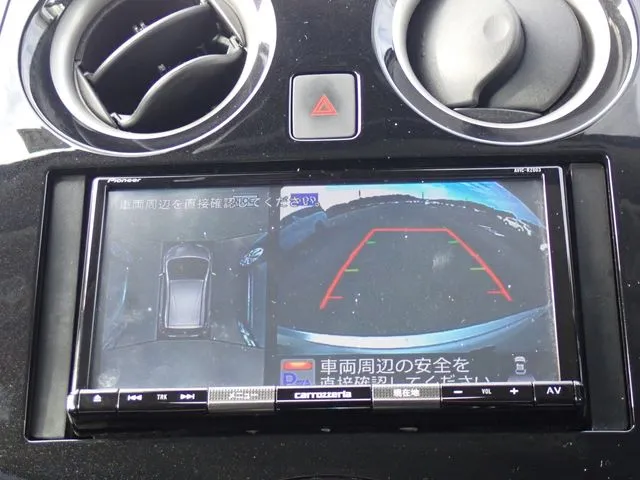 ノート(ニッサン)の車両写真