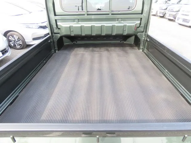 キャリイトラック　４ＷＤ（スズキ）の車両写真