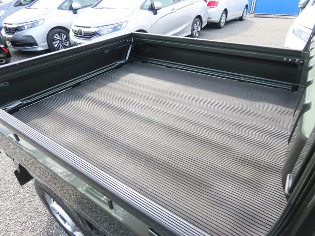 キャリイトラック　４ＷＤ（スズキ）の車両写真