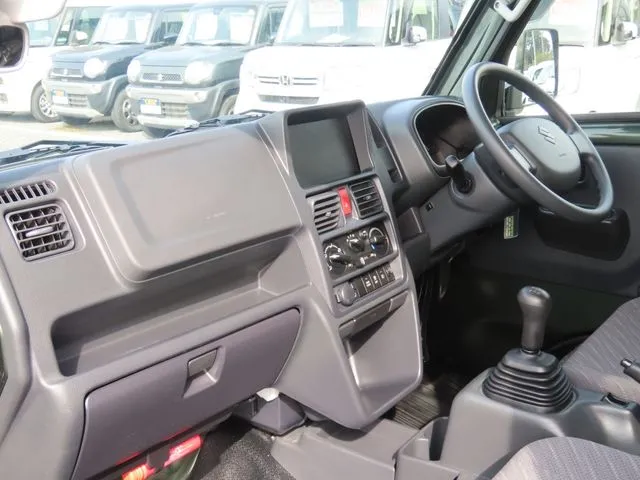 キャリイトラック　４ＷＤ（スズキ）の車両写真