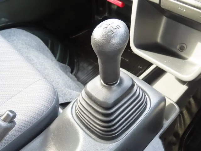 キャリイトラック　４ＷＤ（スズキ）の車両写真