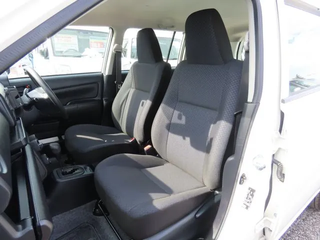 プロボックスバン　２ＷＤ（トヨタ）の車両写真