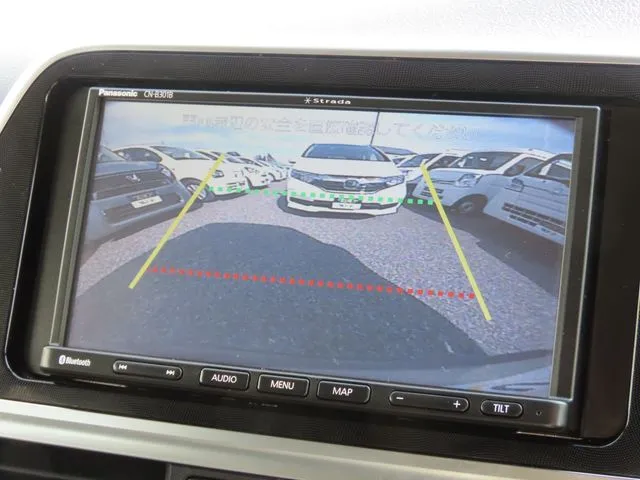 シエンタ　ハイブリッド（トヨタ）の車両写真