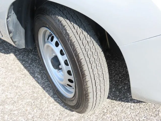 プロボックスバン　２ＷＤ（トヨタ）の車両写真