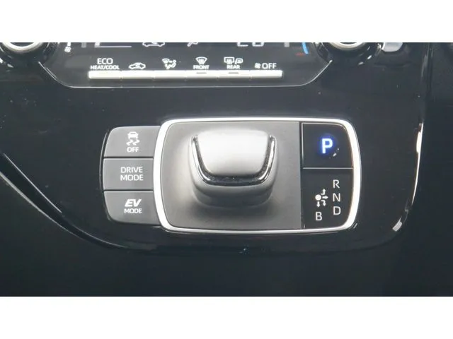 アクア（トヨタ）の車両写真