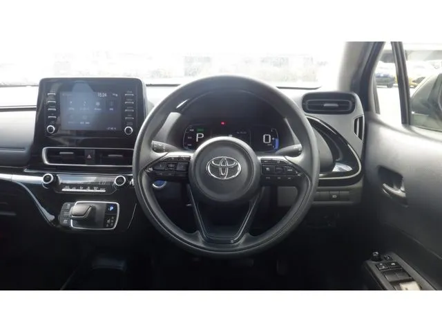 アクア（トヨタ）の車両写真