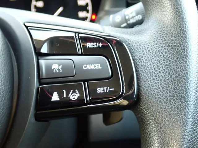 ヴェゼル　ｅ：ＨＥＶ（ホンダ）の車両写真