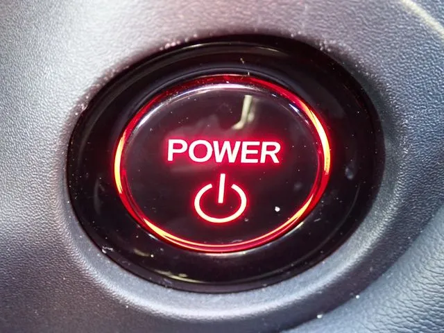 ヴェゼル　ｅ：ＨＥＶ（ホンダ）の車両写真