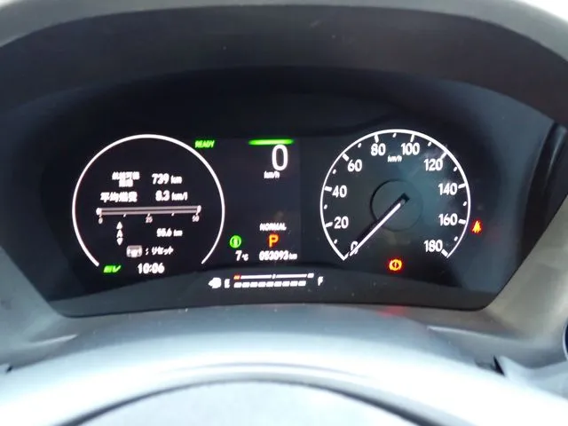 ヴェゼル　ｅ：ＨＥＶ（ホンダ）の車両写真