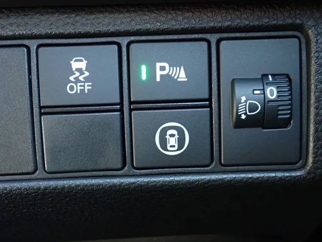 ヴェゼル　ｅ：ＨＥＶ（ホンダ）の車両写真