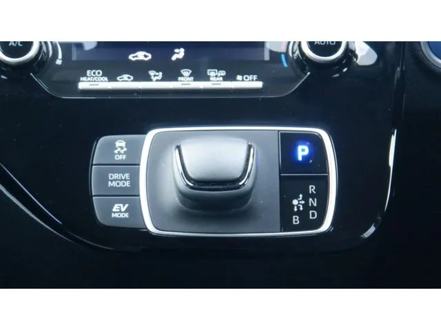 アクア（トヨタ）の車両写真