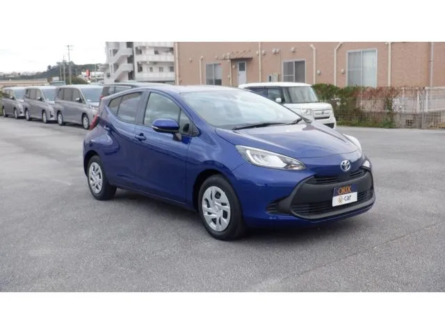 アクア（トヨタ）の車両写真