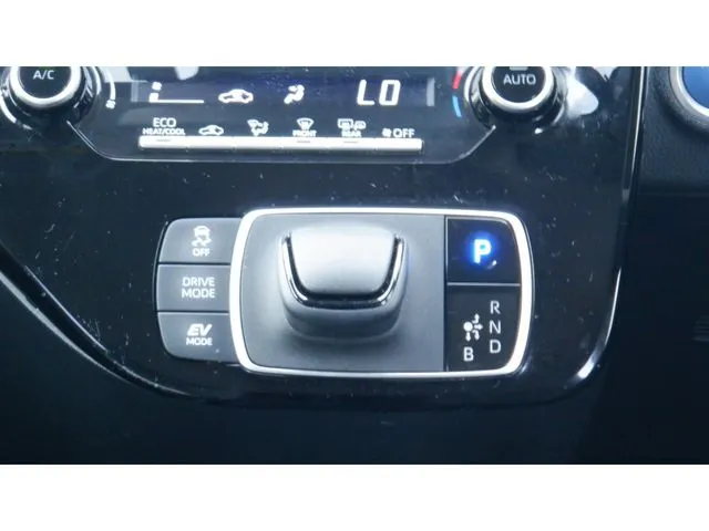 アクア（トヨタ）の車両写真