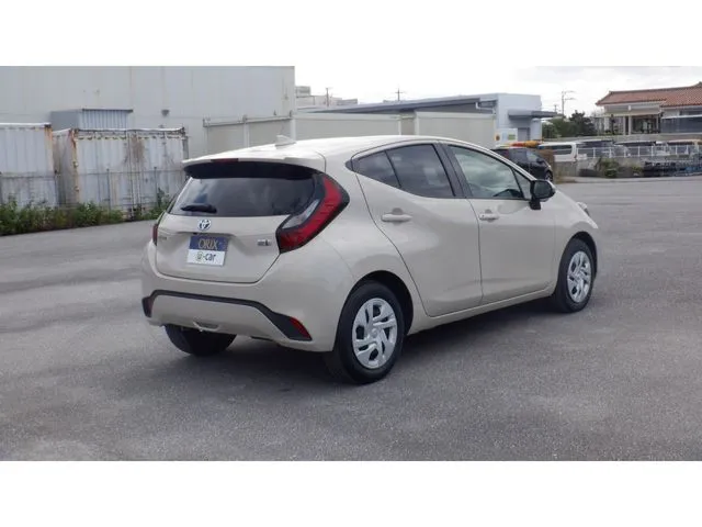 トヨタ　アクア