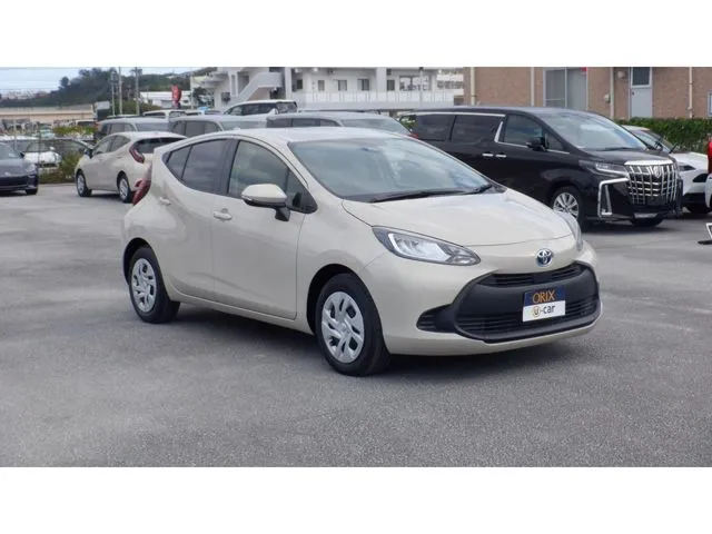 トヨタ　アクア