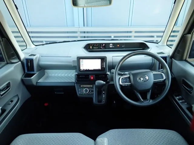 タント（ダイハツ）の車両写真