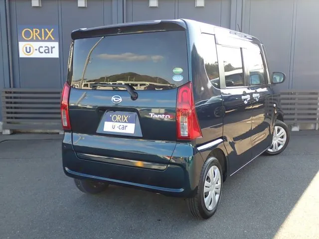 タント（ダイハツ）の車両写真