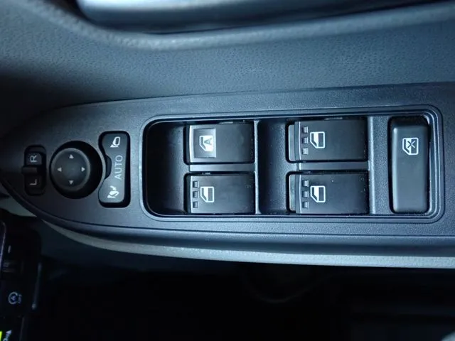 タント（ダイハツ）の車両写真