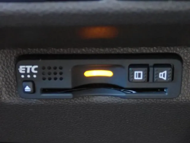 フリードプラス　ハイブリッド（ホンダ）の車両写真