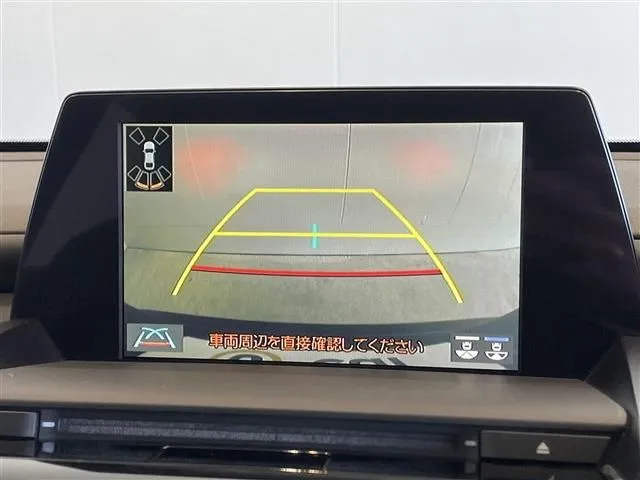 クラウン　セダン　ハイブリッド（トヨタ）の車両写真