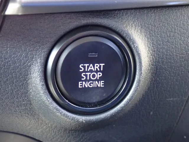 MAZDA3 セダン(マツダ)の車両写真