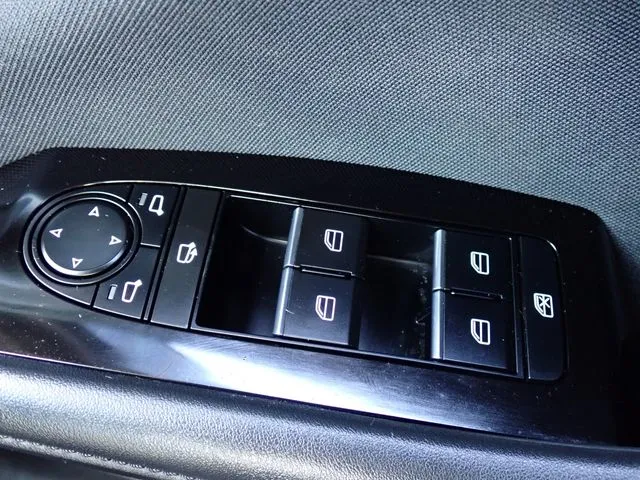 MAZDA3 セダン(マツダ)の車両写真