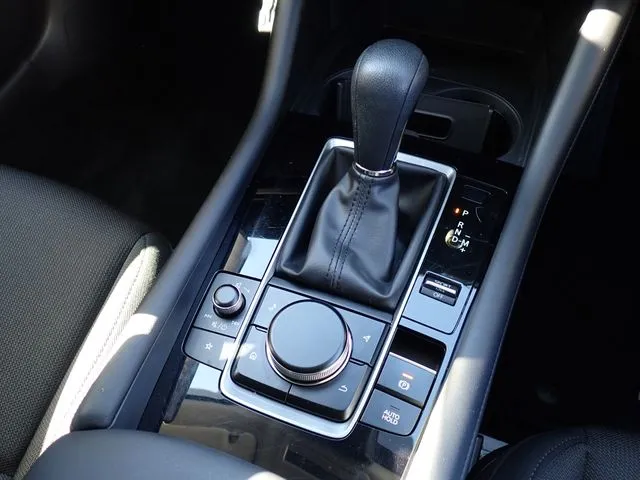 MAZDA3 セダン(マツダ)の車両写真