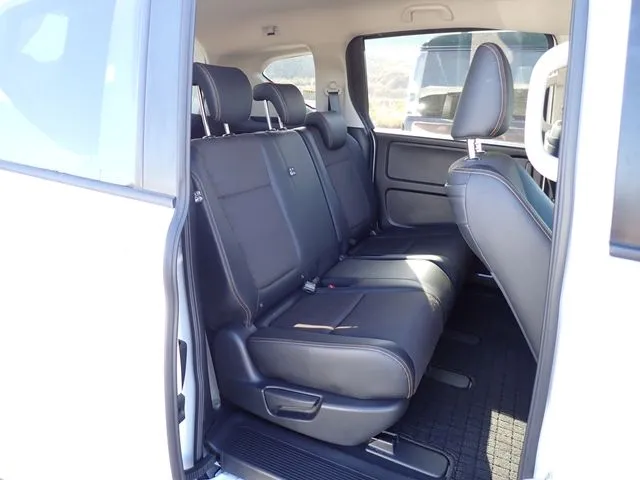 フリードプラス（ホンダ）の車両写真