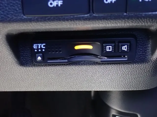 フリードプラス（ホンダ）の車両写真