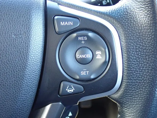 フリードプラス（ホンダ）の車両写真