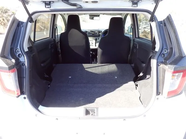 ダイハツ ミラ イース