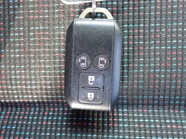 スズキ スペーシア 4WD