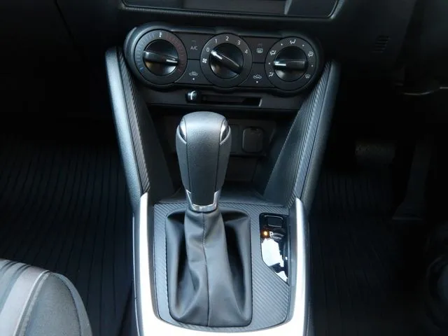 マツダ　ＭＡＺＤＡ２