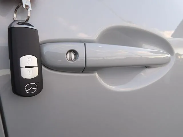 マツダ　ＭＡＺＤＡ２