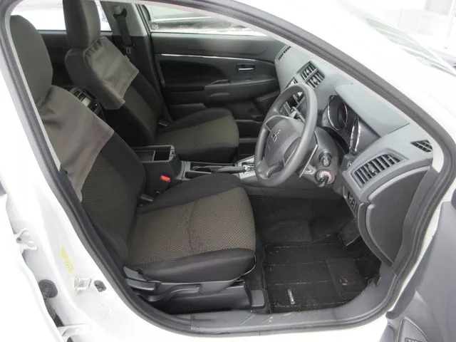 ＲＶＲ　４ＷＤ（ミツビシ）の車両写真