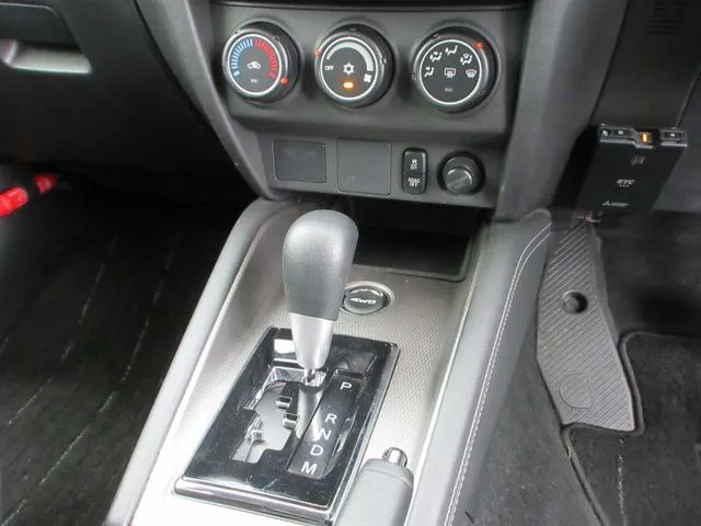 ＲＶＲ　４ＷＤ（ミツビシ）の車両写真