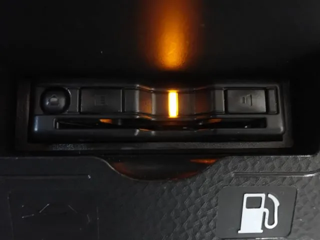 トヨタ　タンク