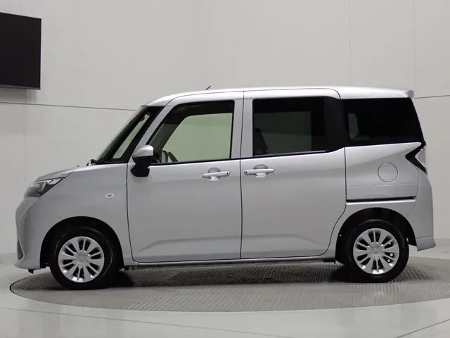 トヨタ　タンク