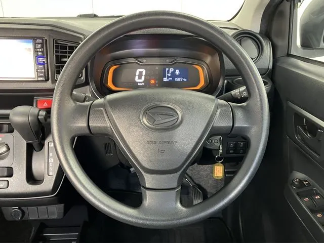 ミラ イース(ダイハツ)の車両写真