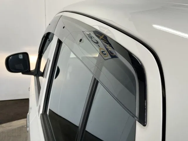 ミラ イース(ダイハツ)の車両写真