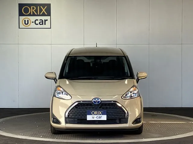 シエンタ　ハイブリッド（トヨタ）の車両写真